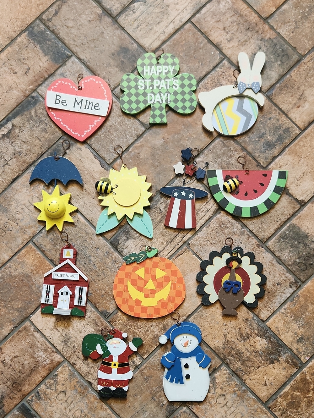 12 Seasonal Wooden Ornaments